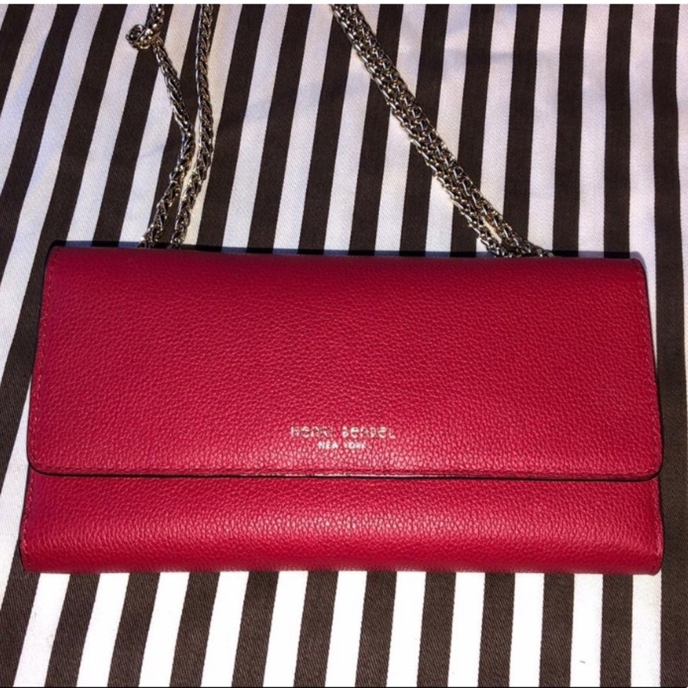 Wallet on a chain.